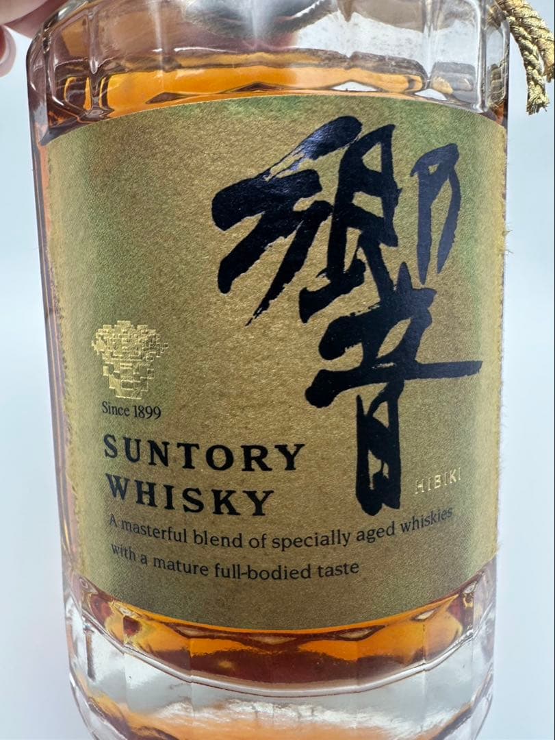 サントリー 響 ゴールドラベル 750ml ウイスキー　SUNTORY