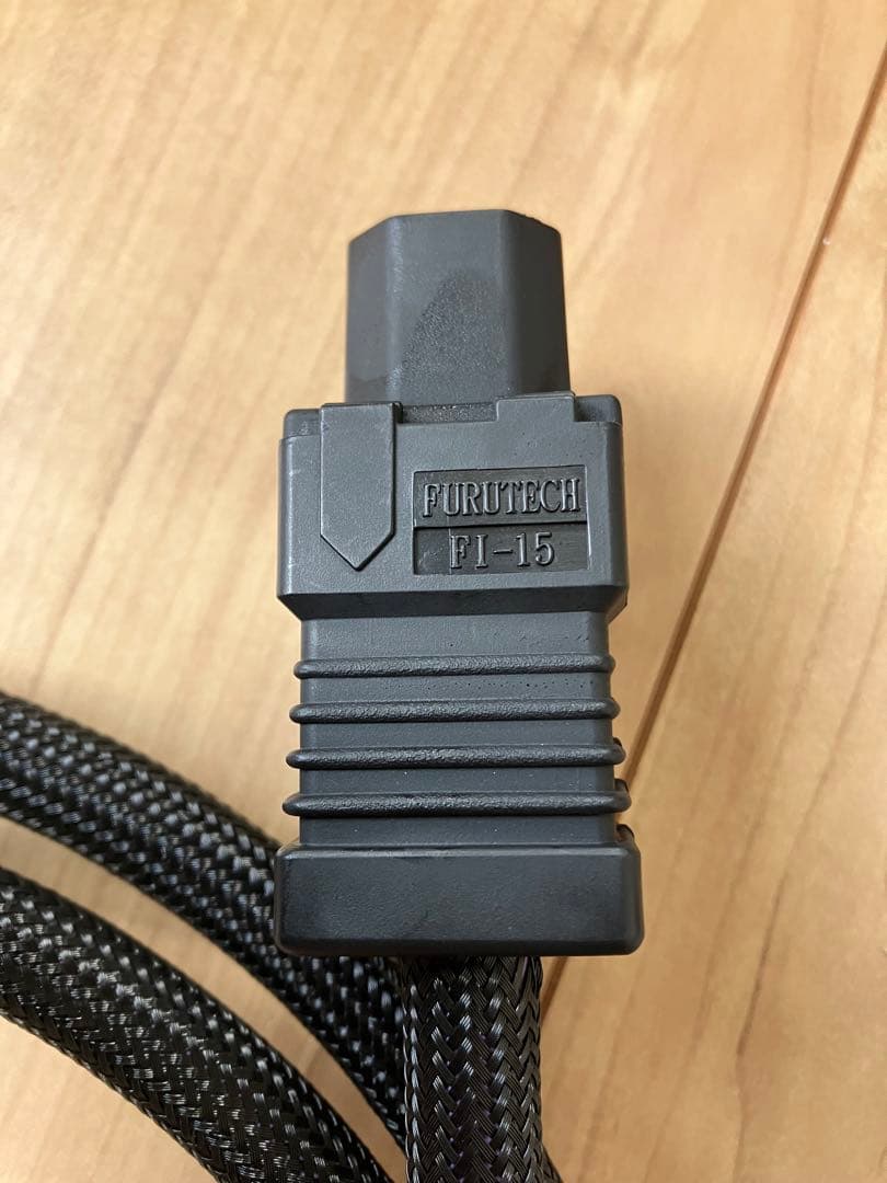 Acoustic Revive POWER STANDARD　電源ケーブル　2m