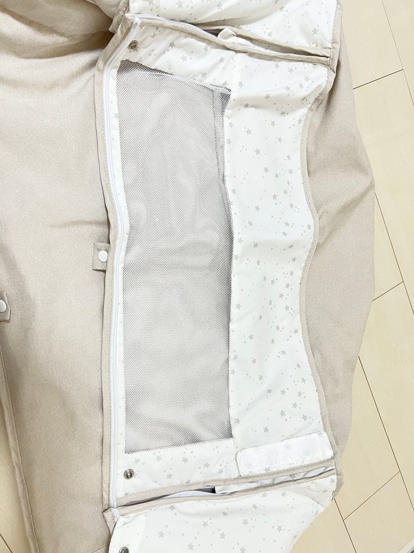 hzdmj ベビーベッド　色々セットになってます