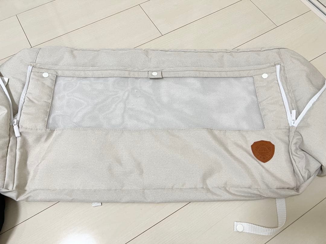 hzdmj ベビーベッド　色々セットになってます