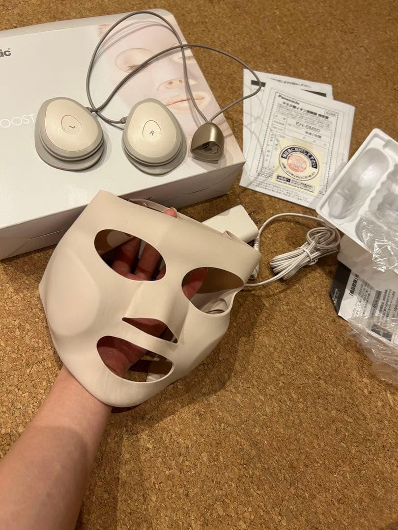 Panasonic パナソニック　EH-SM マスク型イオン美顔器