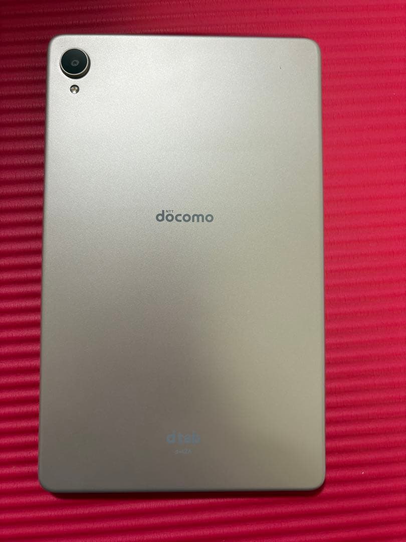 docomo D-42A ミニサイズタブレット