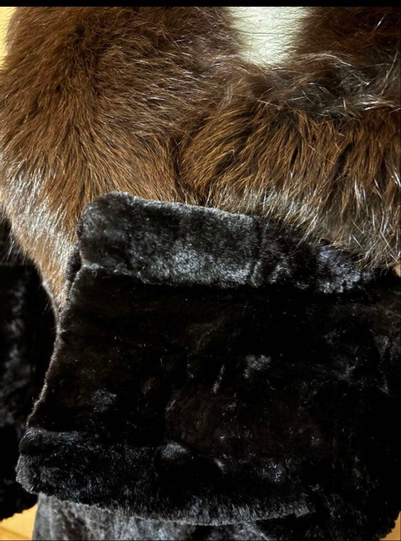 正月セール❣️モール ダークブラウン ファー付きロングコート　EMBA