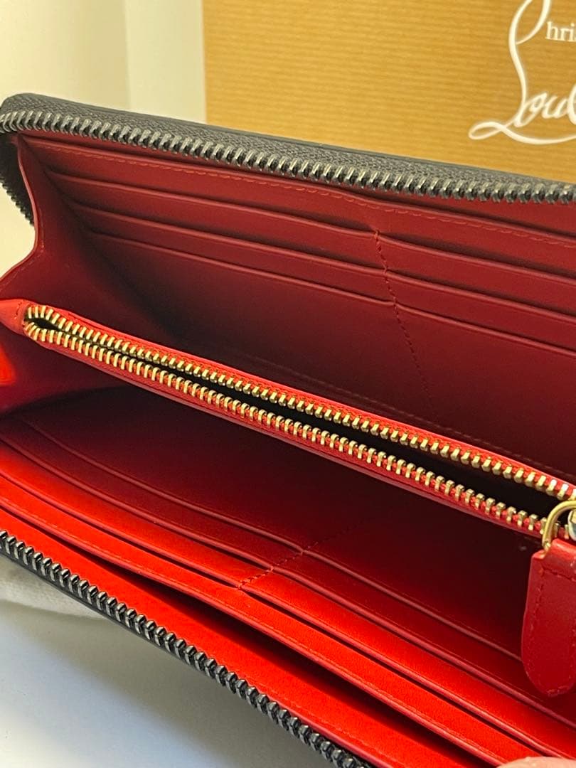 クリスチャンルブタン ラウンドファスナー長財布