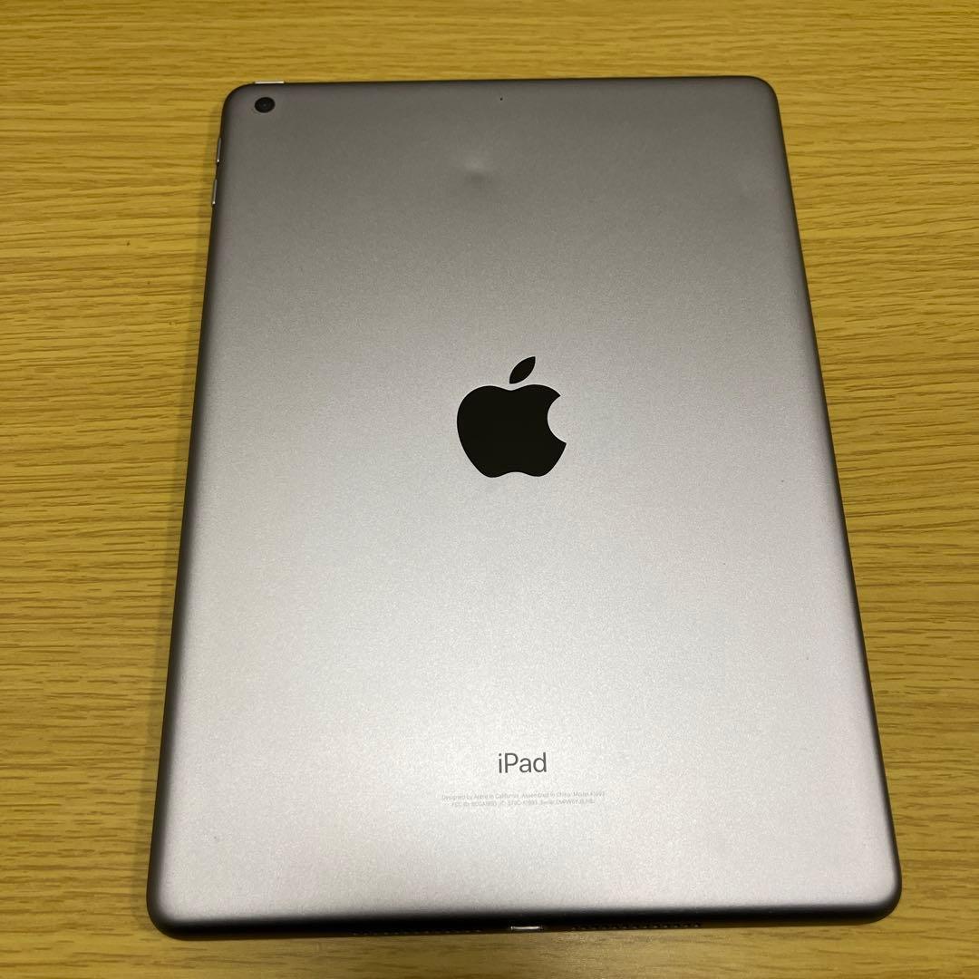 iPad 第6世代 32GB スペースグレイ A1893