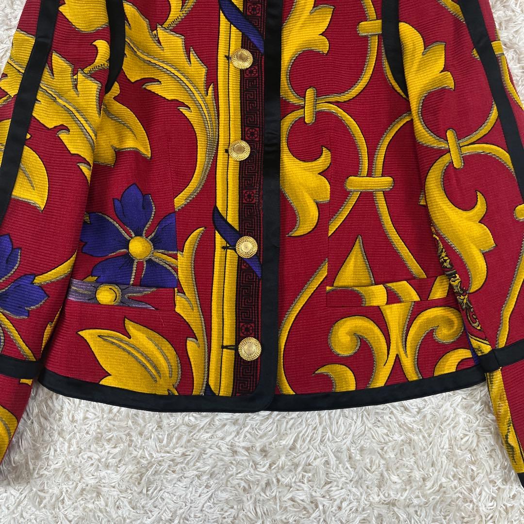 レア VERSACE ヴェルサーチ 金ボタン 総柄 短丈 テーラードジャケット