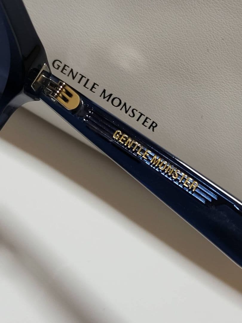 ◆GENTLE MONSTER◆サングラス　HEIZER　ケース付き
