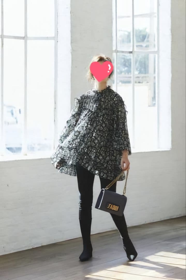 SEVEN TEN by MIHO KAWAHITO フラワーシフォンチュニック