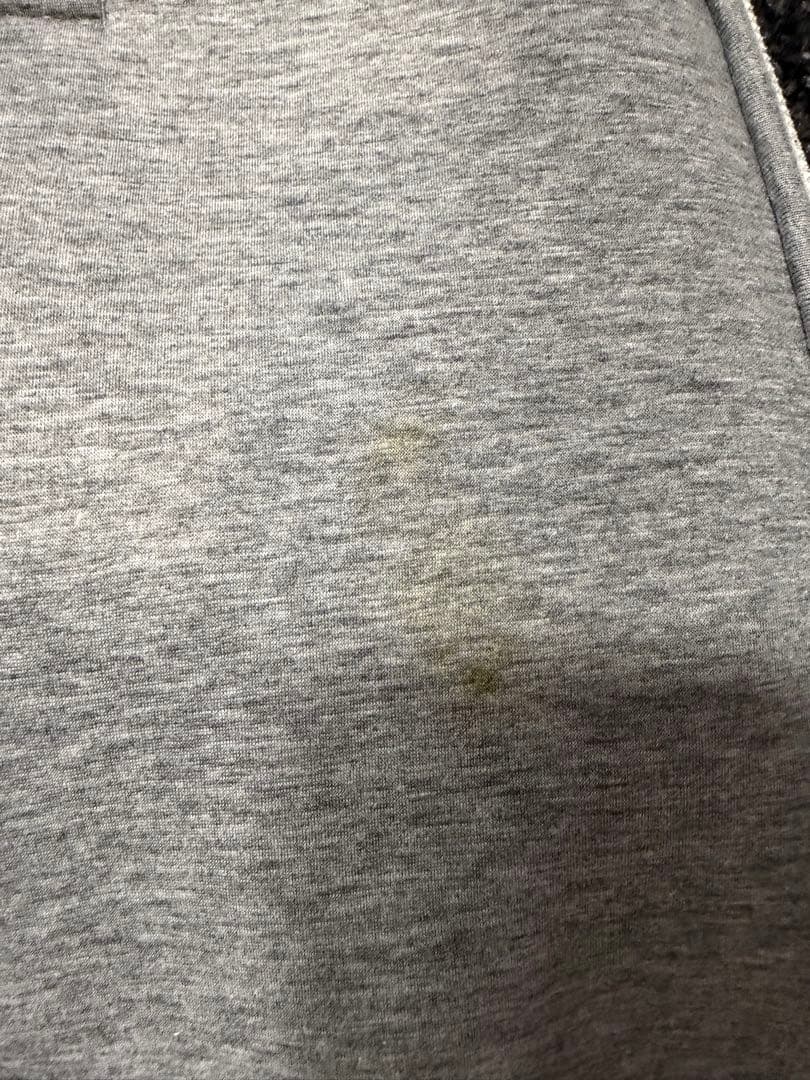 【レアモデル】MONCLER モンクレール エンボスロゴ ボンディングパーカー