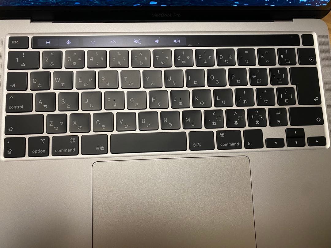 MacBook Pro 13インチ / i5 / 16GB / 512GB