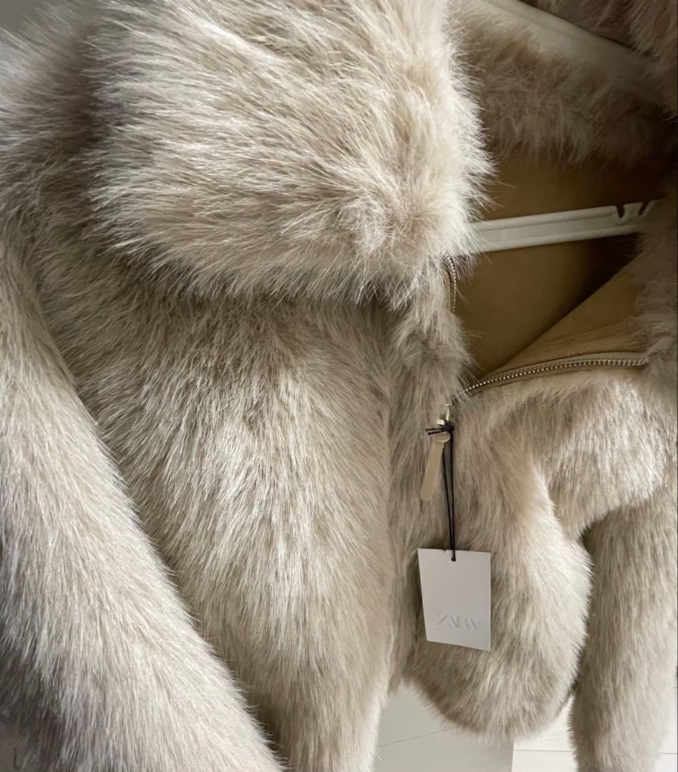 zara ダブルフェイスフェイクファージャケット