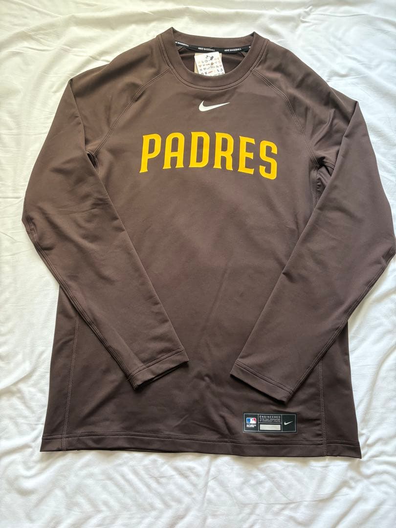 NIKE MLBメジャーリーグ 長袖Tシャツ ロンT サンディエゴ・パドレス