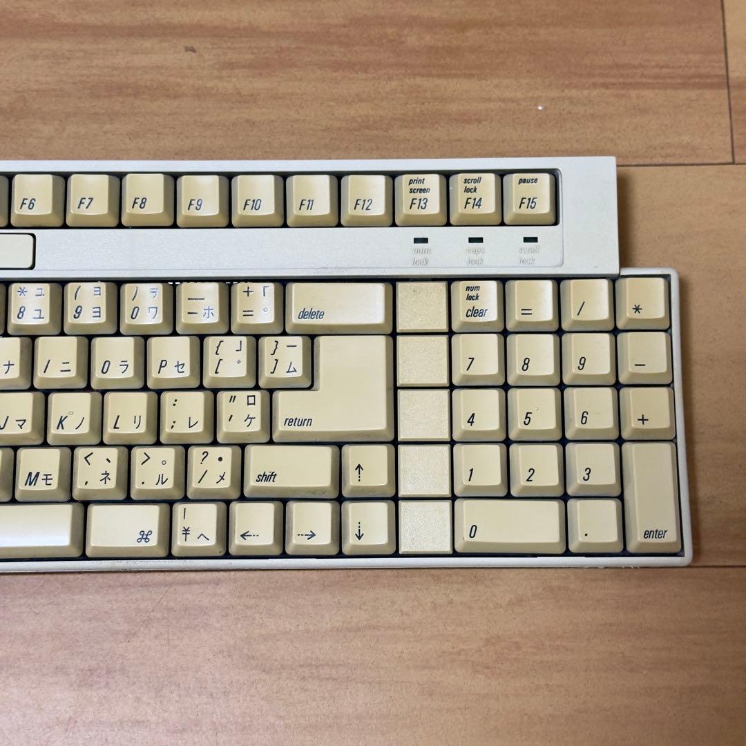 Macintosh SE クリーム色 1987年製