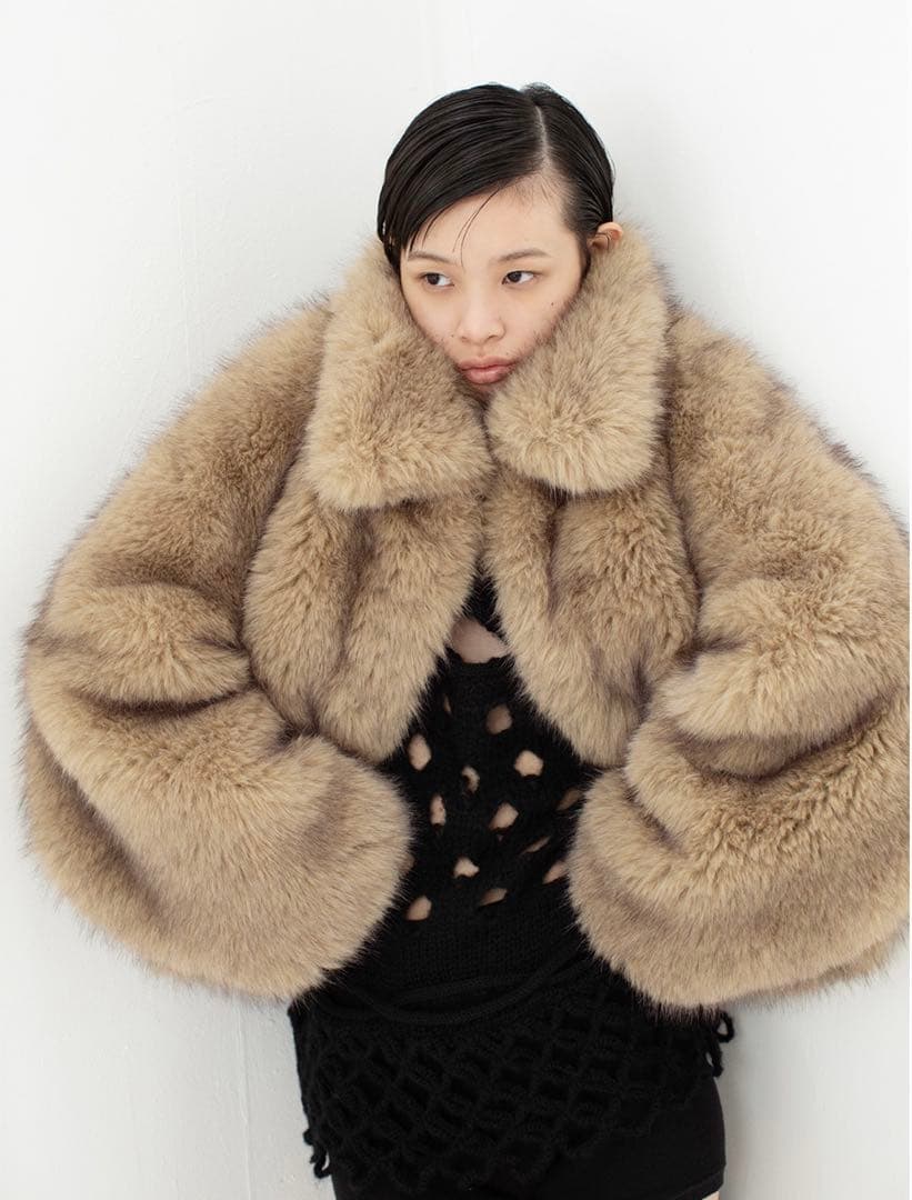 leinwande Egg Fur Coat/ファーコート