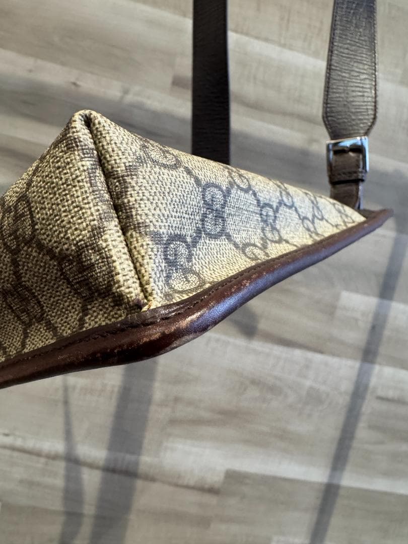 【GUCCI】GGキャンバス ショルダーバッグ 92562R メンズ