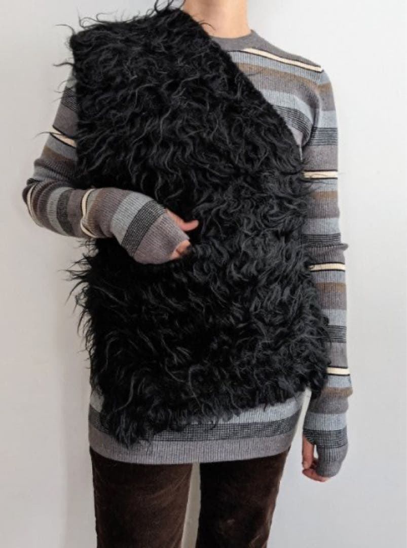 Mediam ミディアム　Shaggy One Shoulder Vest