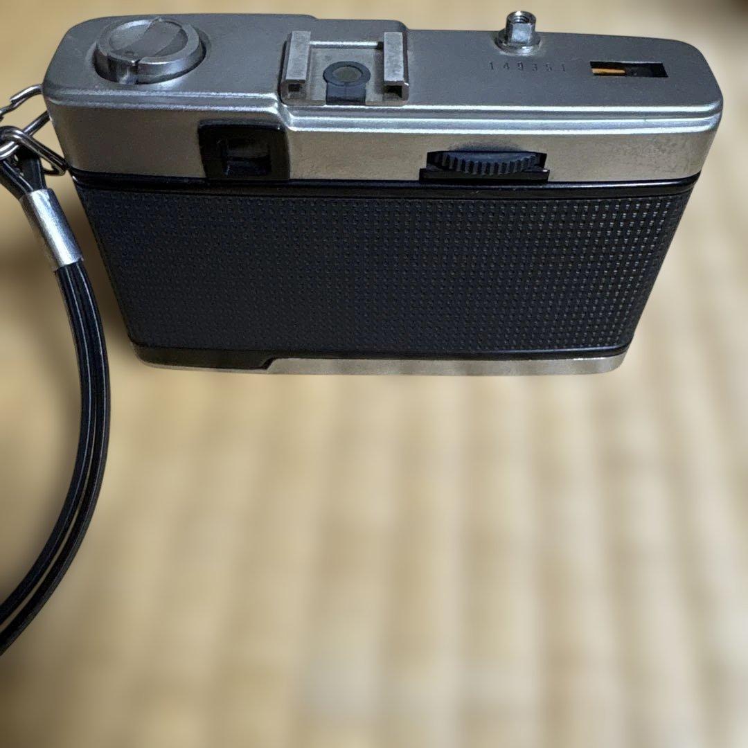 OLYMPUS TRIP 35 コンパクトフィルムカメラ