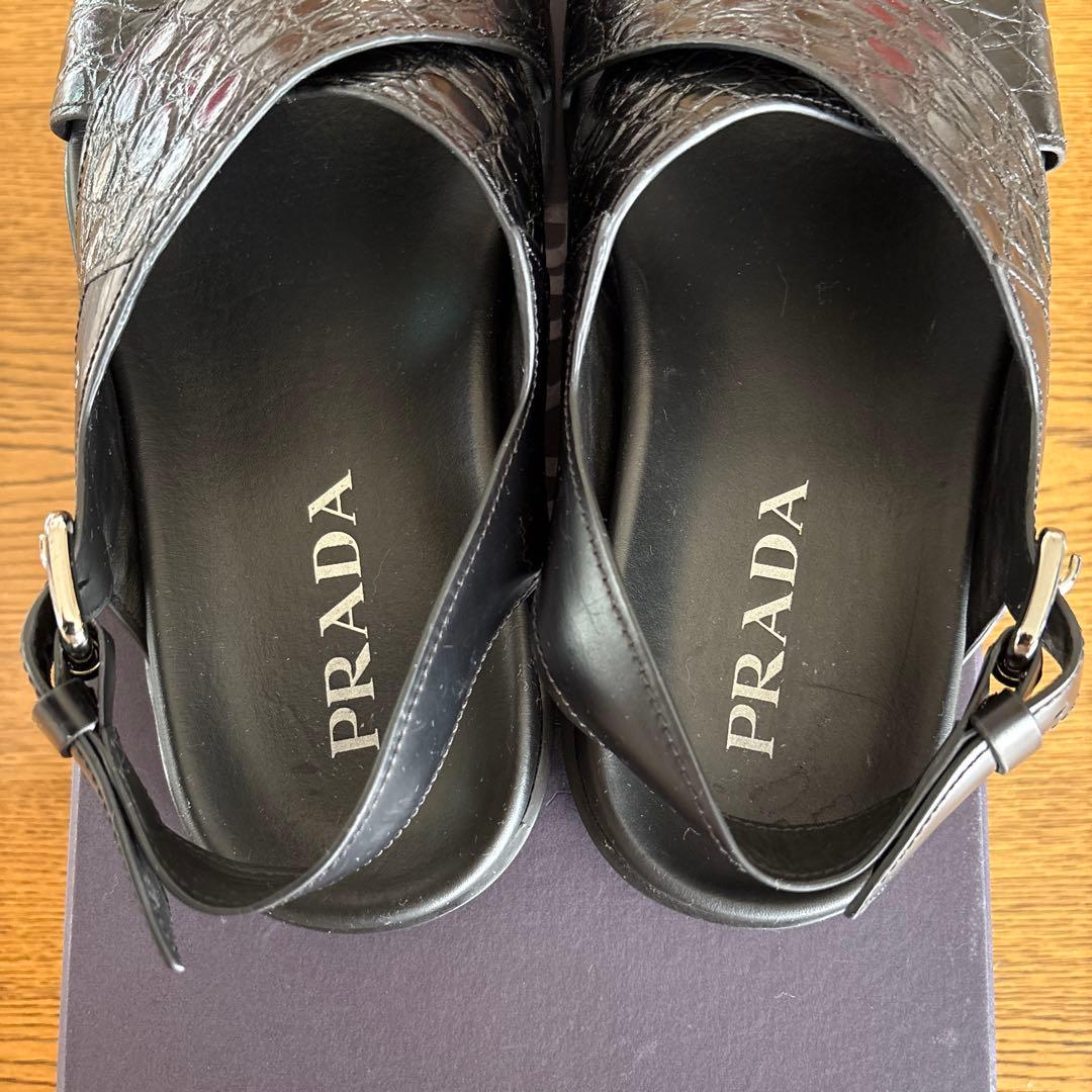 プラダ　サイズ:6 レザー クロスストラップ サンダル 黒　 2X3033