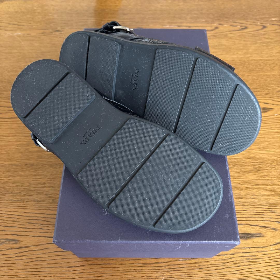 プラダ　サイズ:6 レザー クロスストラップ サンダル 黒　 2X3033