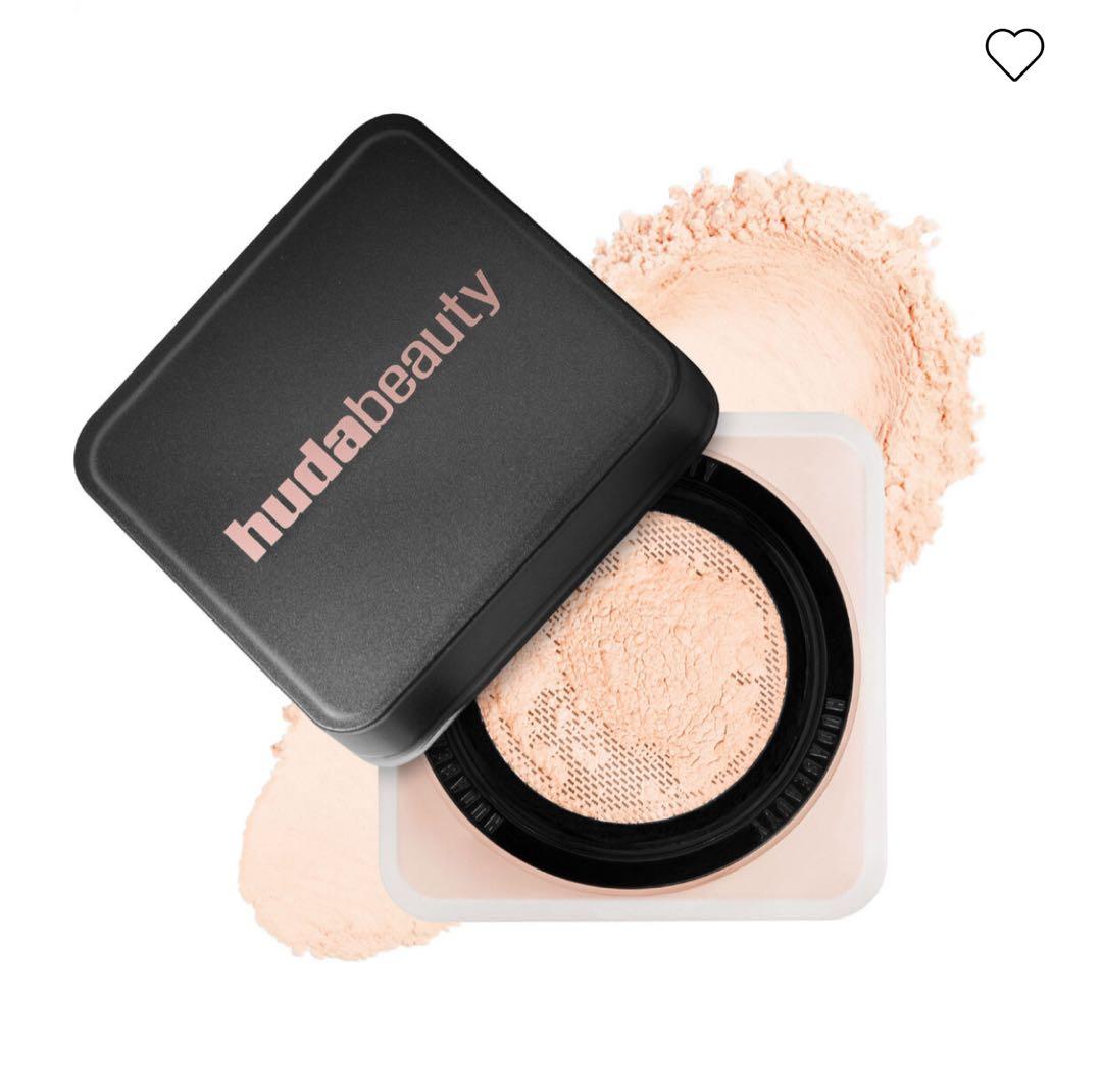 HUDA BEAUTY セッティングパウダー カップケーキ