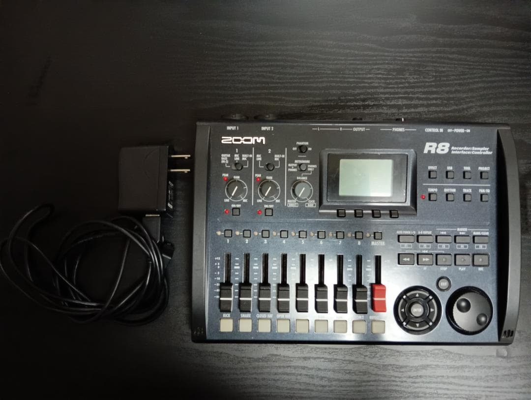 Zoom R8 MTR マルチトラックレコーダー