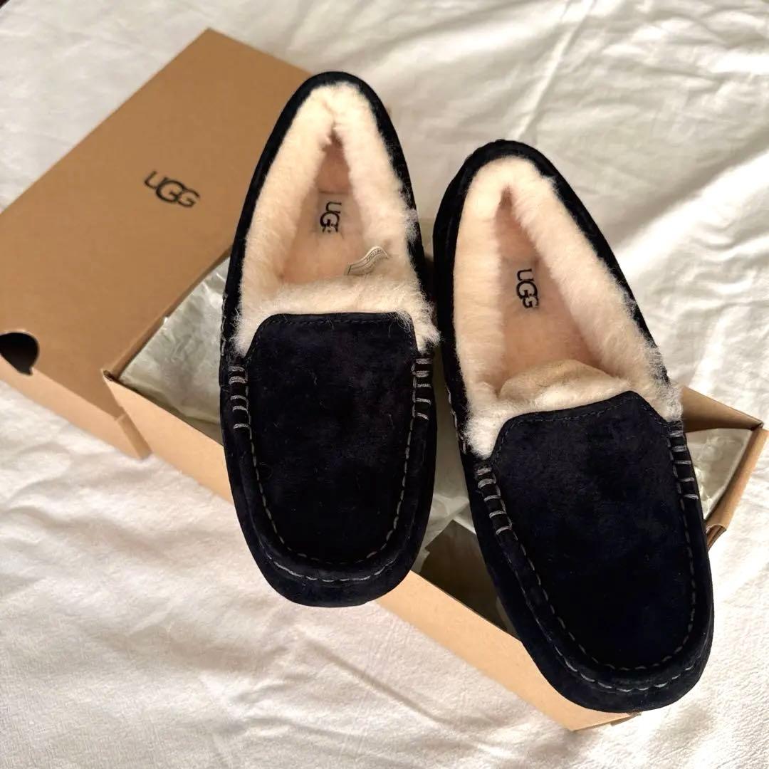 新品未使用　UGG アグ　アンスレー　モカシンシューズ　スウェード　23cm