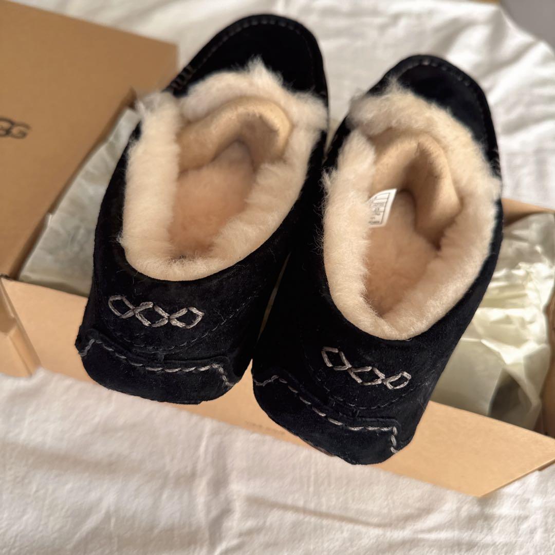 新品未使用　UGG アグ　アンスレー　モカシンシューズ　スウェード　23cm