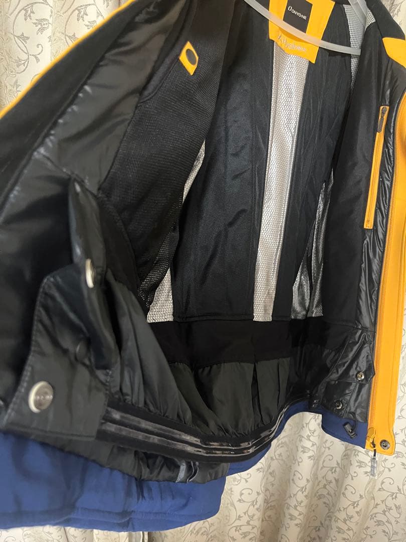 ONONE オンヨネ　デモ スキーウェア セット