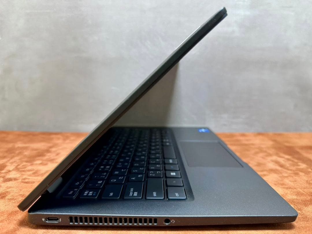 Dell latitude 7330 i5 12世代　16GB |2215