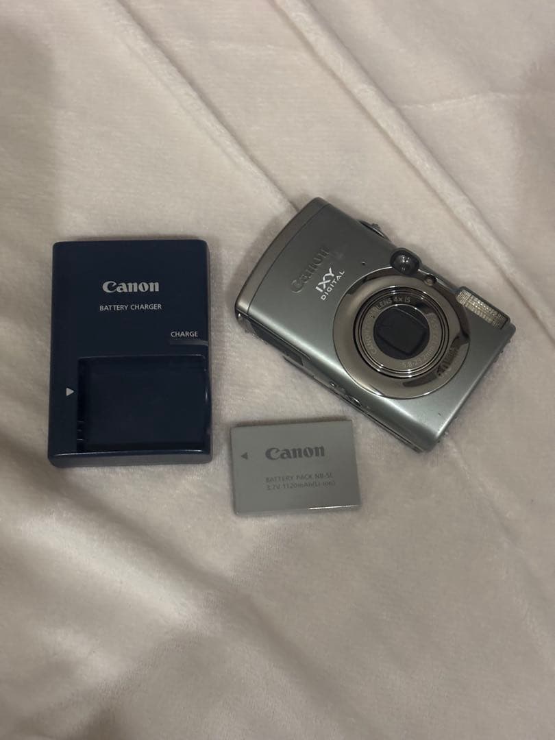Canon IXYDigital800 デジカメ デジタルカメラ バッテリー付き