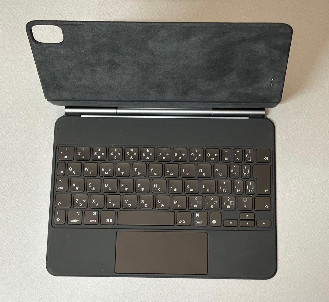 iPad Air 5世代256GB Wi-hi と Magic Keyboard