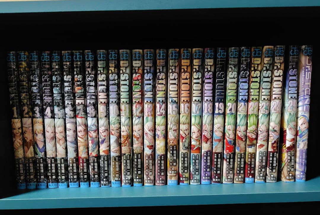 『Dr.STONE』１〜２５巻とスピンオフです。