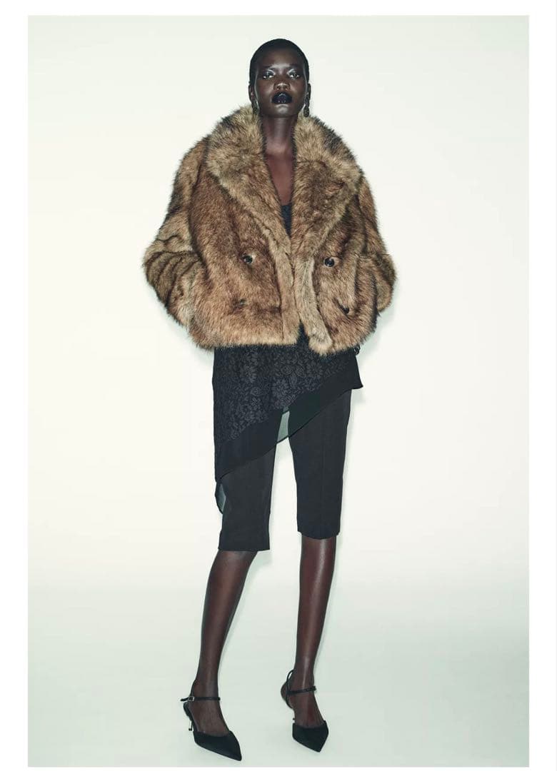 【完売品】未使用ZARA ショートフェイクファーコートS 試着のみ