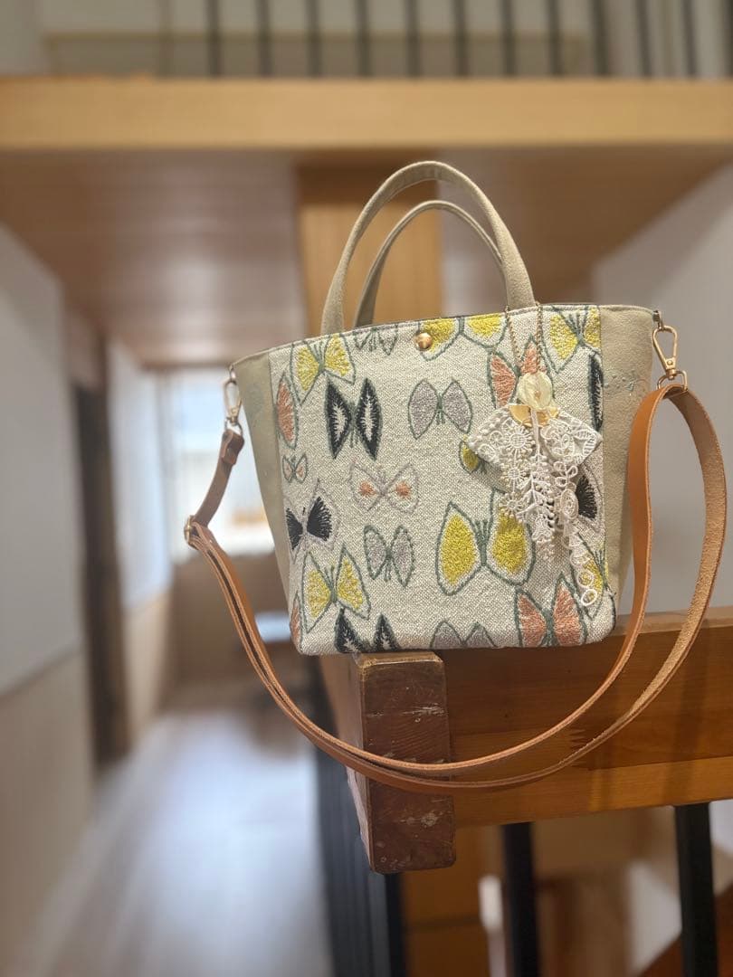 ミナペルホネン▫︎ハンドメイド▫︎本革ショルダー　サンドdop bag