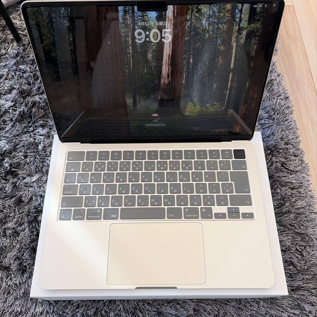 美品Apple M3 13インチ MacBook Air 256GB SSD