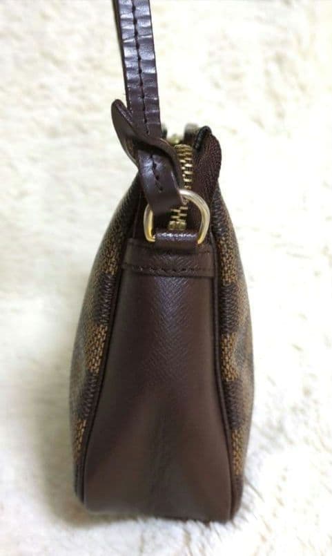 ルイヴィトン　ダミエ　トゥルースメイクアップアクセサリーポーチ