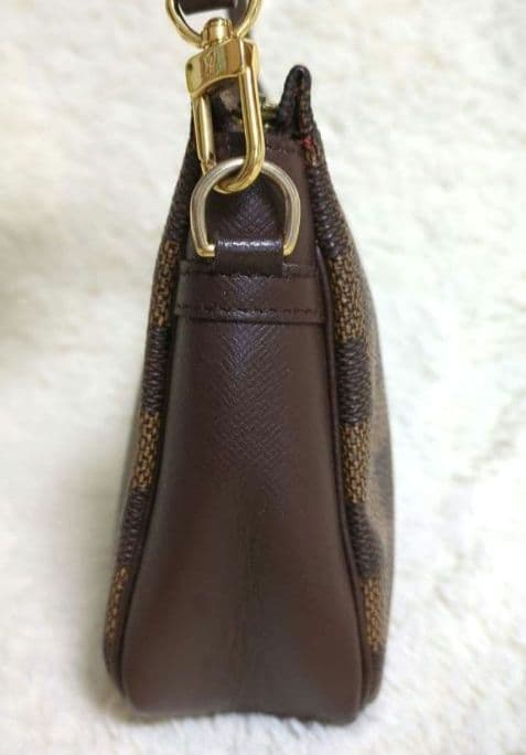 ルイヴィトン　ダミエ　トゥルースメイクアップアクセサリーポーチ