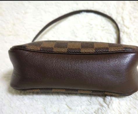 ルイヴィトン　ダミエ　トゥルースメイクアップアクセサリーポーチ