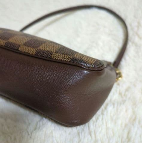 ルイヴィトン　ダミエ　トゥルースメイクアップアクセサリーポーチ