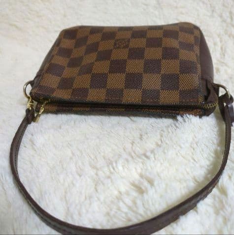 ルイヴィトン　ダミエ　トゥルースメイクアップアクセサリーポーチ