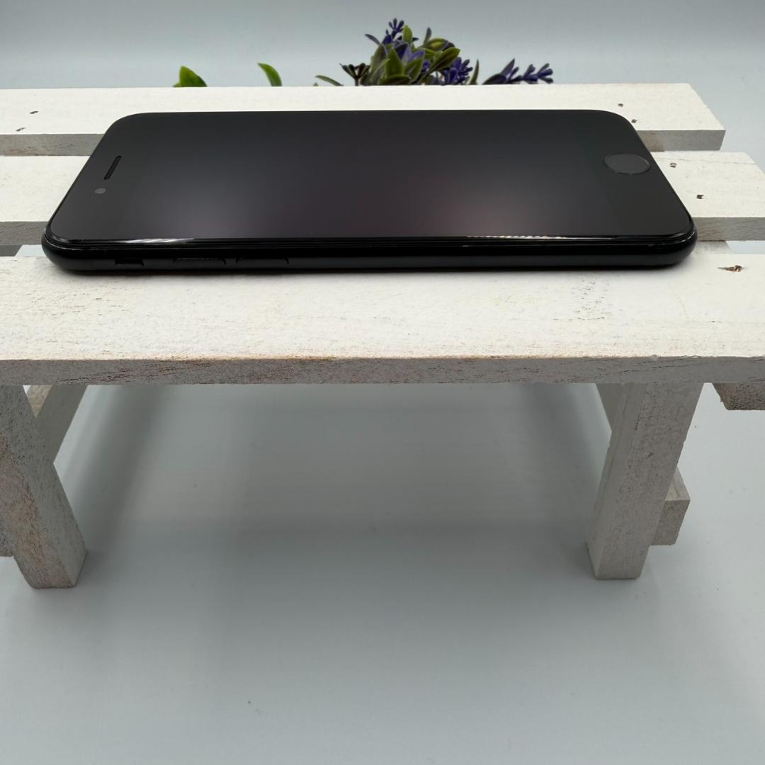 【美品】iPhone SE第3世代 64GB ミッドナイト 276