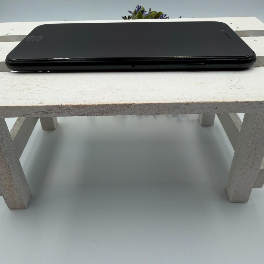 【美品】iPhone SE第3世代 64GB ミッドナイト 276