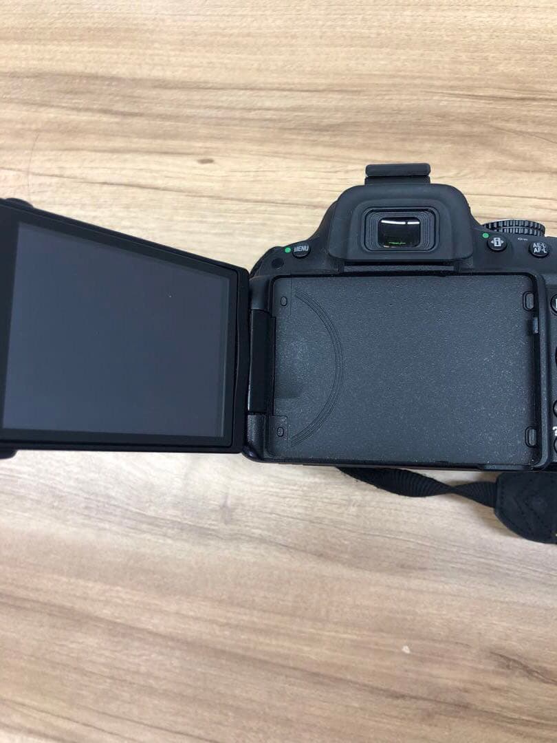 NIKON 一眼レフ D5100