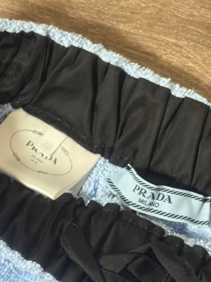 PRADA パイル地 ショーツ 水色 38