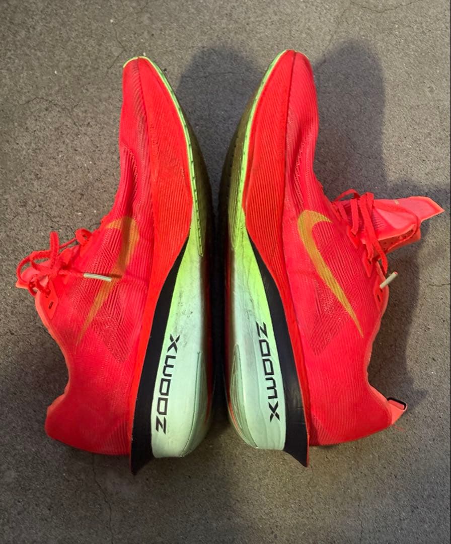 NIKE ナイキ ヴェイパーフライ4