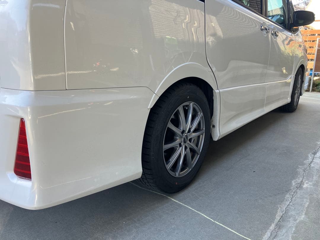 ハ*男様 80系ノアSi・ヴォクシーZS用ワンオフのダウン風フェンダー　i−tu