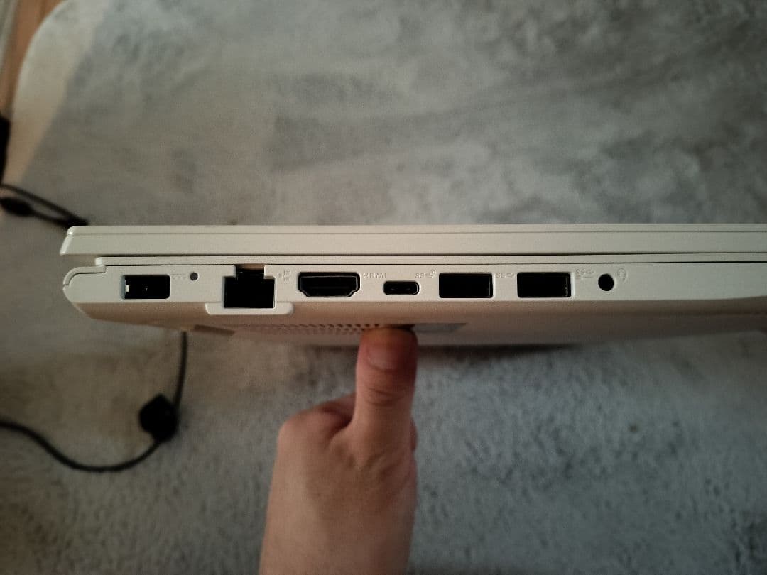 Windowsノート本体 LAVIE PC-N157CAAW