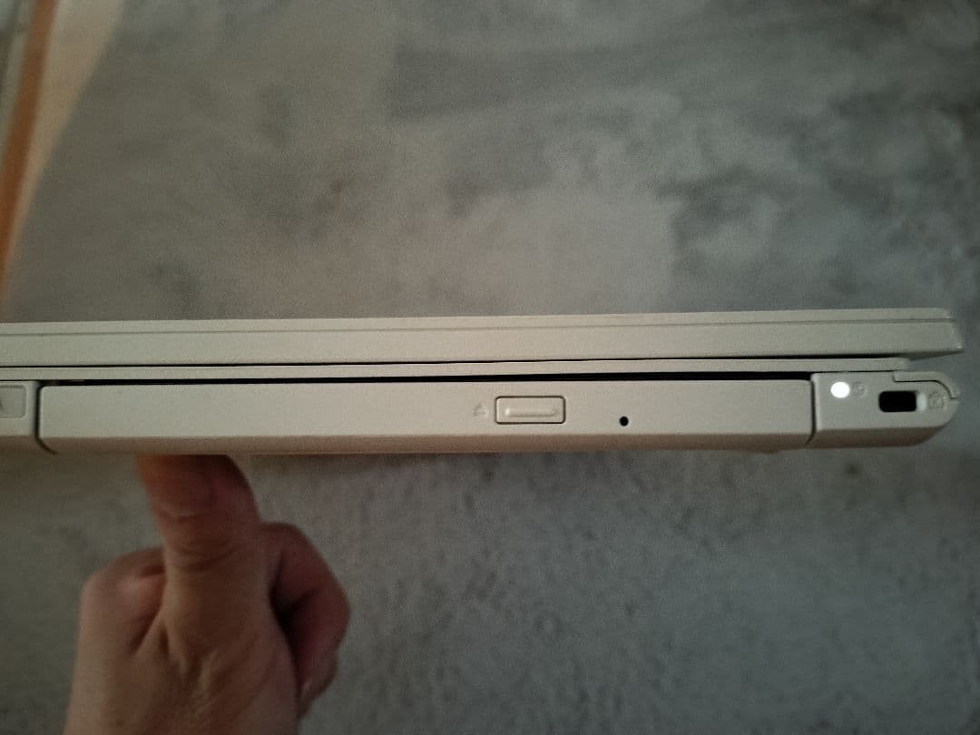 Windowsノート本体 LAVIE PC-N157CAAW