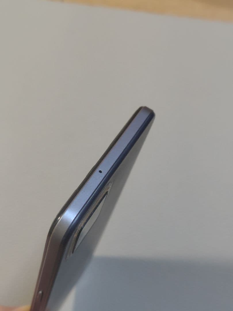 OPPO A73 スマホ SIMフリー（ケースあり）