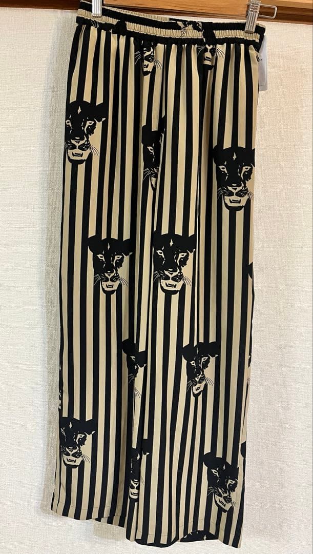 HARDY NOIR LONESS PRINT パンツ　スピックアンドスパン